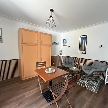 Semesterbostad Maisonnette Pour 2 Personnes A 50m De La *